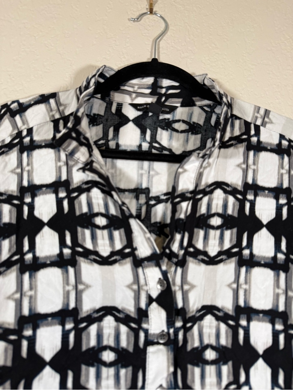 Rock & Republic Women Black White Geometric Patterned Button Front Blouse Medium - Picture 2 of 9